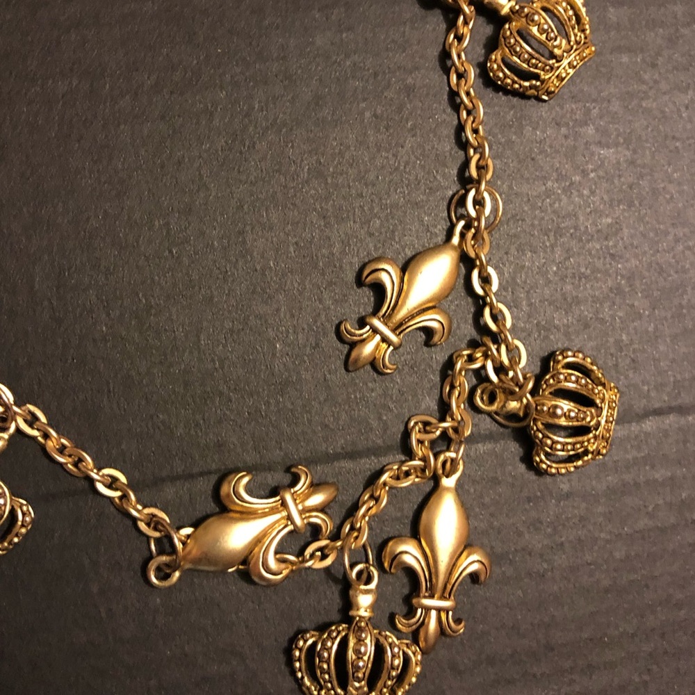 Necklace - Picture 3 of 3